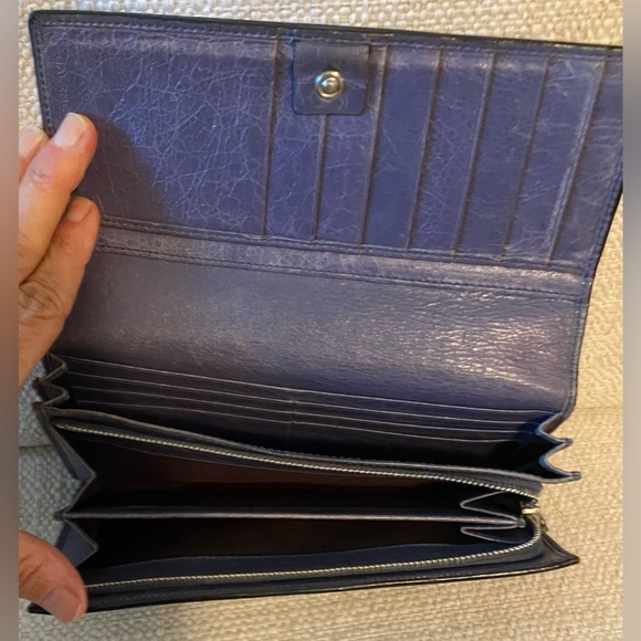 Balenciaga Black Leather Wallet, with generic silver chain included - Picture 7 of 16